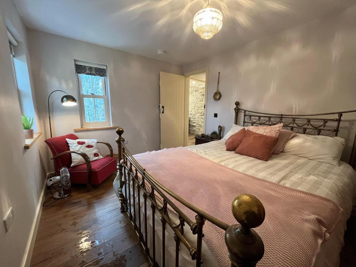 Ferienhaus Secluded Thatched Cottage, Near Beaches & Hill Walking Rashenny